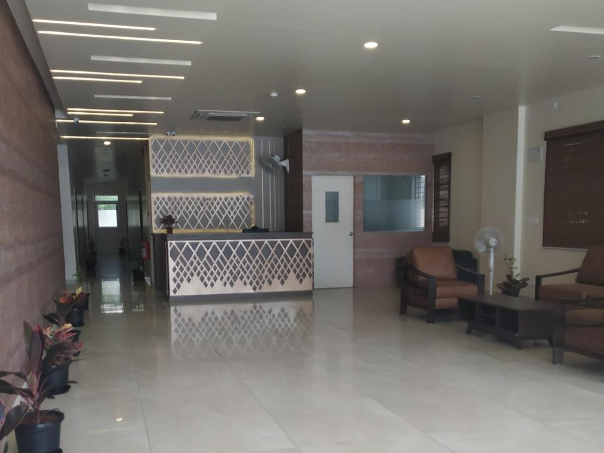 Parkwood Suites Kadubeesanahalli Bangalore Bagian luar foto